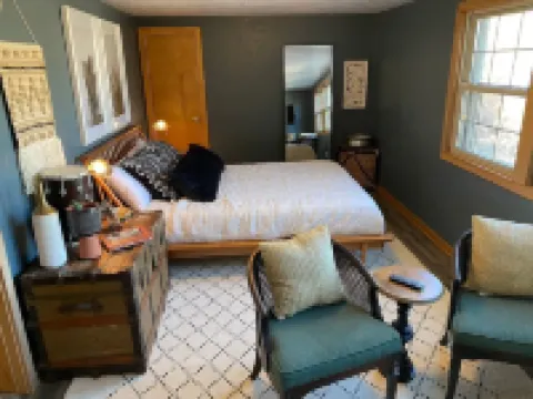 4 Bedroom Home on the River with Private River access