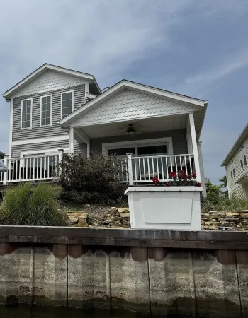 River Front 4-bedroom house with boat dock close to downtown St. Joseph.