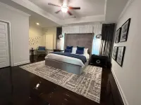 LUX House! HOT TUB! 4 min to campus. Golf lot 오번 호텔