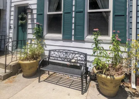 Centrally Located ~ Off-Street Parking ~ Walkable ~ Spacious ~ Historic Отели рядом с достопримечательностью «Harrisburg University of Science and Technology»