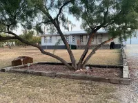 The Runaway Place @ O.H. Ivie - 2 minutes from Elm Creek Marina and boat ramps.