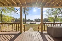 Sleeps 10, Igloo Guest House, 5 Kayaks, + More!