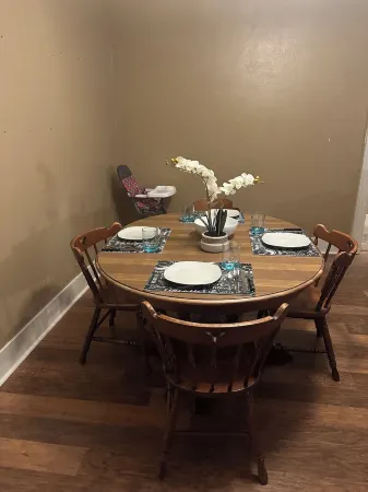 Stay in Our Quaint Cottage Retreat for a Memorable Escape!