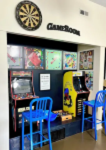 Fun 2 BdRm Apt in the Bourbon Capital with Pool Table, PAC-Man & More!