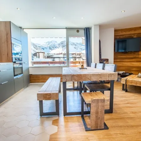 Superb apartment close to the slopes of Lavachet, ideal location!