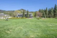 Ski Hill home w/ stunning views & hot tub!