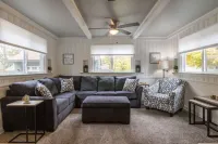 Elegant Large Home with Modern Amenities for 8 in N. Royal Oak near Birmingham!