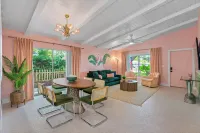 New - Beach House Minutes to Anna Maria Island