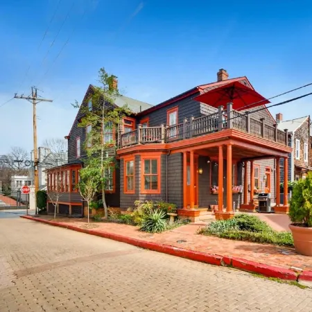 Charming Historic Annapolis Home With Two Off-street Parking Places!