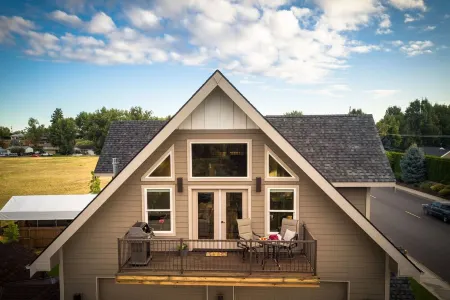 The Parkview Loft 0.8 miles from Walla Walla University