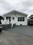 VO Resort: w/golf cart, beach/bay access, boat dock, fish pier, mini golf & more