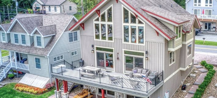 Walking Distance to Wisp. Spacious, 4-bedroom home in the heart of Deep Creek. マクヘンリーのホテル