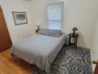 Relaxed, pet-friendly home walkable to Clemson campus, stadiums or downtown.
