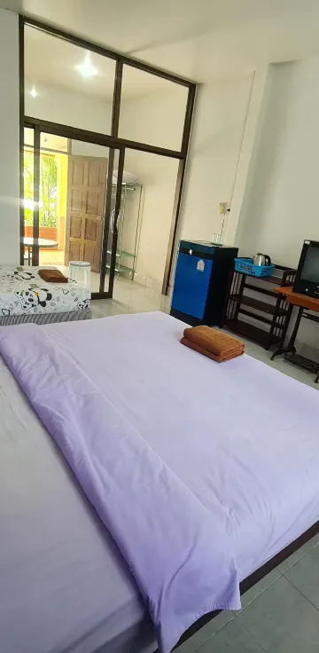 ห้องสแตนดาร์ดพร้อมเครื่องปรับอากาศ