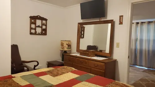 Primary Lake Front Estate on Lake Eden Hotels in Eden