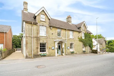 La Fleur de Lys Отели в г. Четл