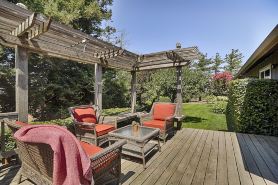 Stay at Roche Winery's Sonoma Vineyard Retreat