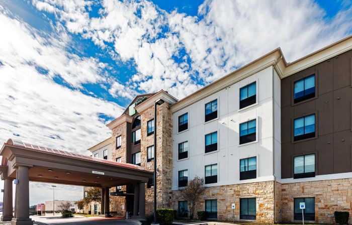Holiday Inn Express & Suites DEL RIO by IHG