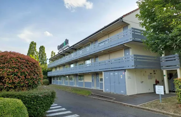 凡爾賽布克康鉑酒店