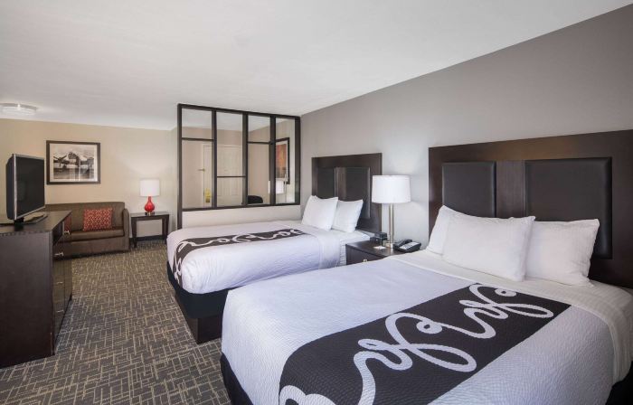 La Quinta Inn & Suites by Wyndham Atlanta Airport South