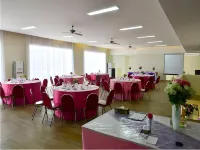 Bali Rich Villa Hotel a Jenu