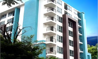 Aryan Suites Hotel
