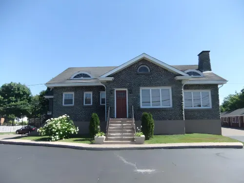 Stonehouse Motel and Restaurant