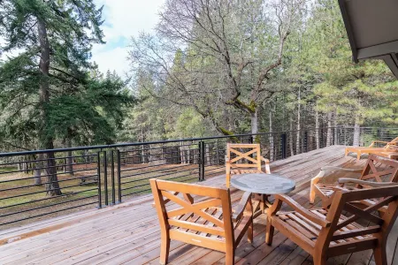 The L77 Ranch Hide-Out: A Forested Stay in Lyle, WA