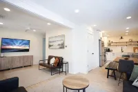 Fully Renovated 3 Bedroom 2 Bath  Apartment 1.5 Blocks from the Beach