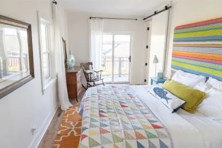 Seabreeze on the Harbor 1 - Stunning Island Retreat perched on Stonington Harbor