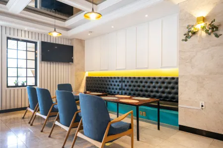 Hotel Artheim Отели рядом с достопримечательностью «Национальный университет Чоннам»