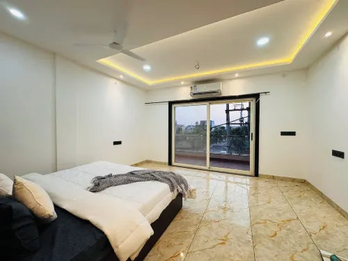 Home Escape Azure 3BHK Bunglow Near Apollo DB City