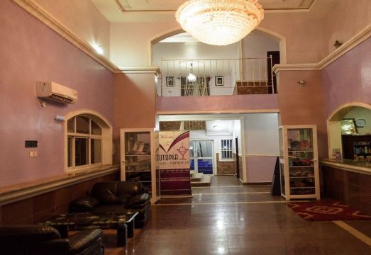 Utopia Hotel - Housity