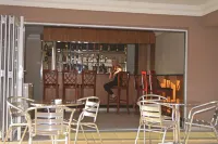 Lakeview Boutique Hotel & Conference Center - bar