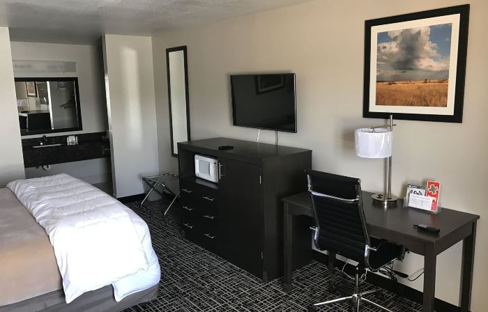 Days Inn by Wyndham Grove