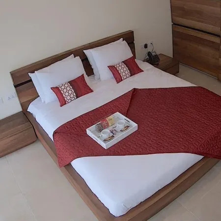 Pearl Hotel & Residence