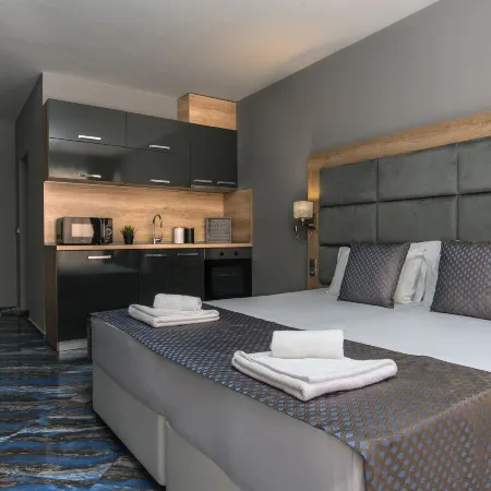 Marina Beach Apartments