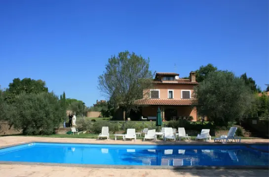 Villa Iris