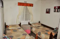 Viewpoint Lodge & Safari Tours