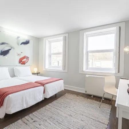 Cosme Apartments by Olala Homes