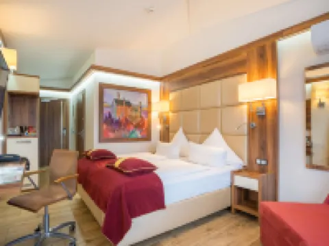 โรงแรมเบสท์เวสเทิร์นพลัส ฟืสเซิน โรงแรมในฟึสเซิน