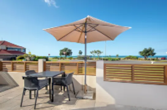 Beachpoint Apartments Hotels in Ohope