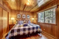 Come Snuggle up at Cozy Bear Cabin!