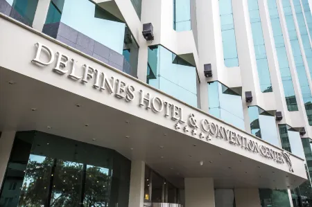 Delfines Hotel & Convention Center