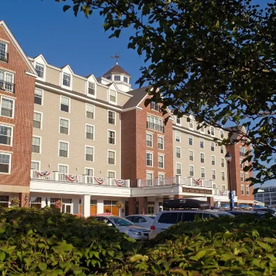 Salem Waterfront Hotel & Suites Hotels near Salem Maritime National Historical Park