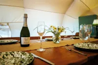 Luxury Glamping Retreat in Battle - Boutique