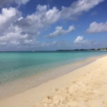 S2 BP Steps to Beach Hoteles en West Bay