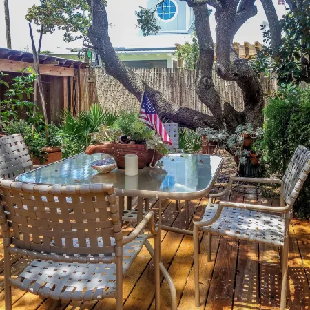 2 Minutes to the Beach; Close to Seaside, Vintage Cottage in Old Seagrove