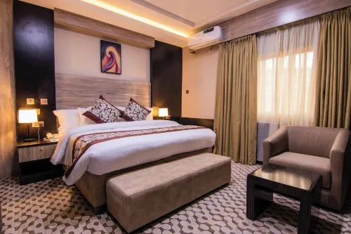 HP LUXURY HOTEL and SUITES - 3-Star