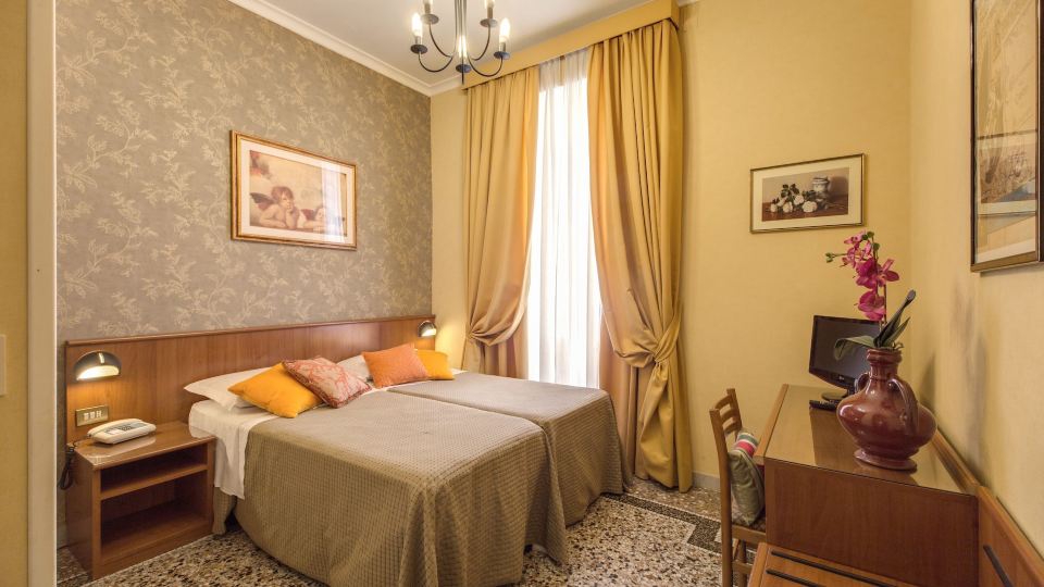 Hotel Corona